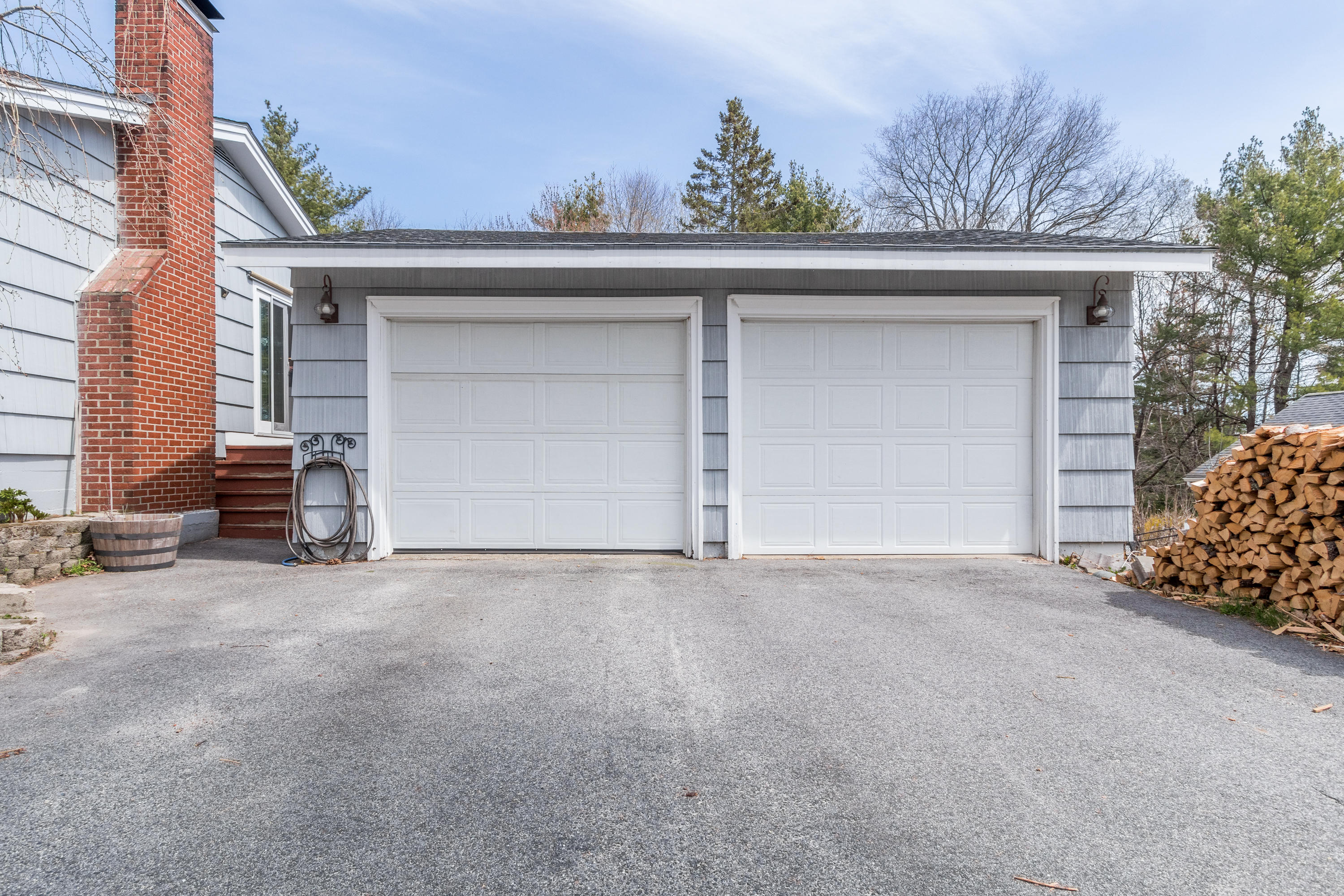 16 Hamlin Road Falmouth, ME 04105 - Photo 4 of 36 Garage