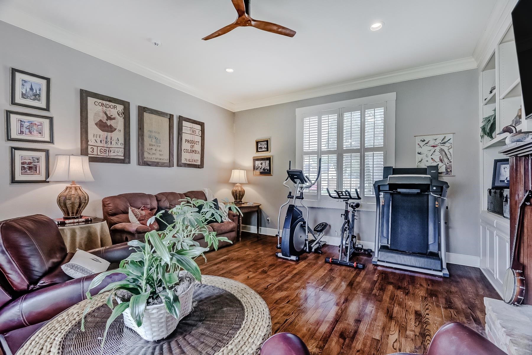 2425 Ashley Street Beaumont, TX 77702 - Photo 12 of 35