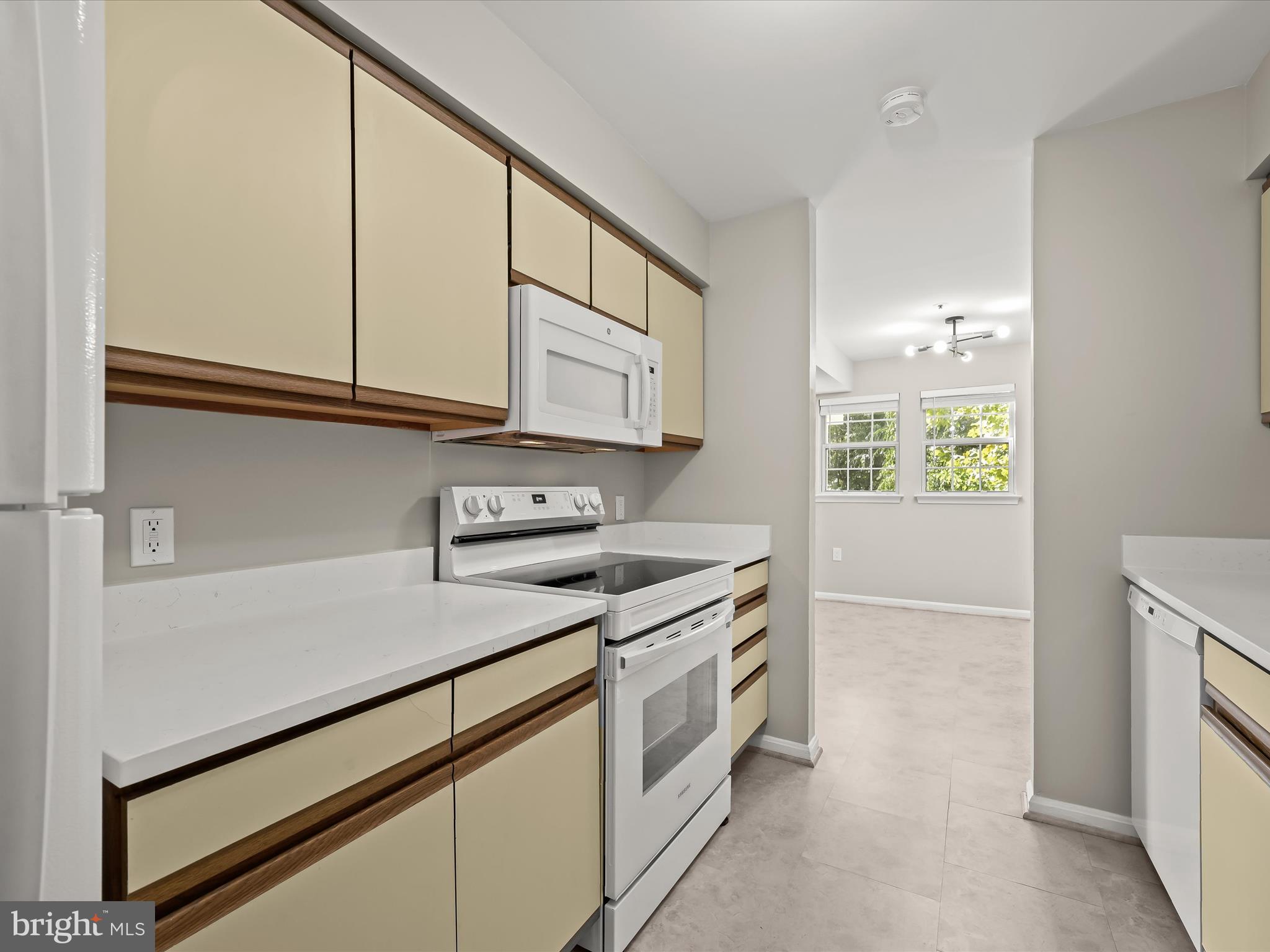 8375 Montgomery Run Road, Unit F Ellicott City, MD 21043 - Photo 21 of 42 montgomeryrun020