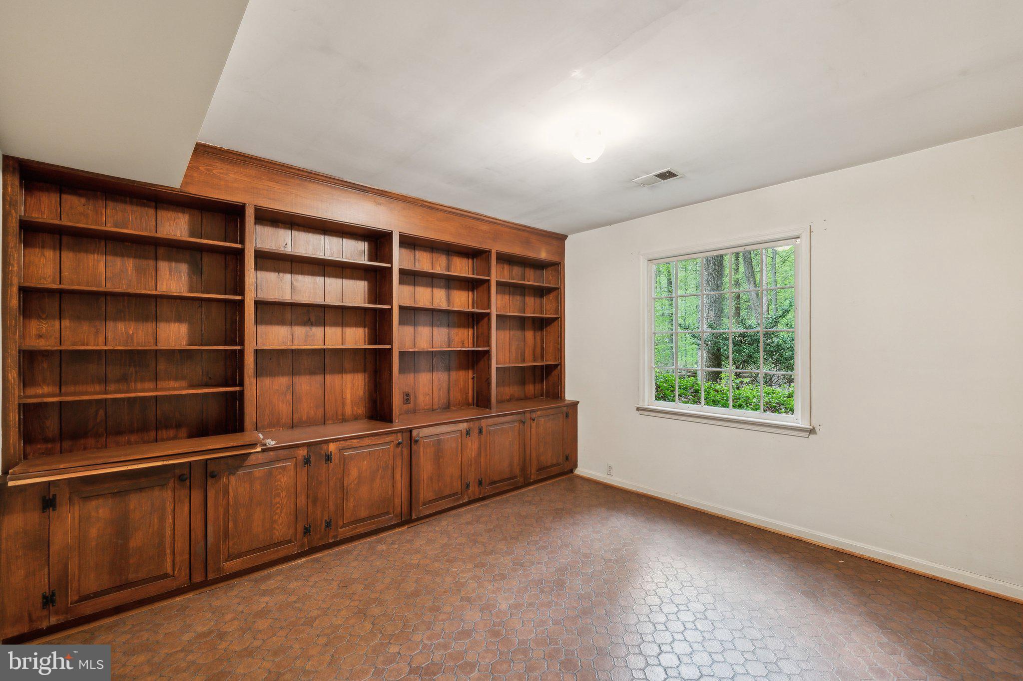 7604 Hackamore Drive Potomac, MD 20854 - Photo 35 of 56 a view of an empty room with a window