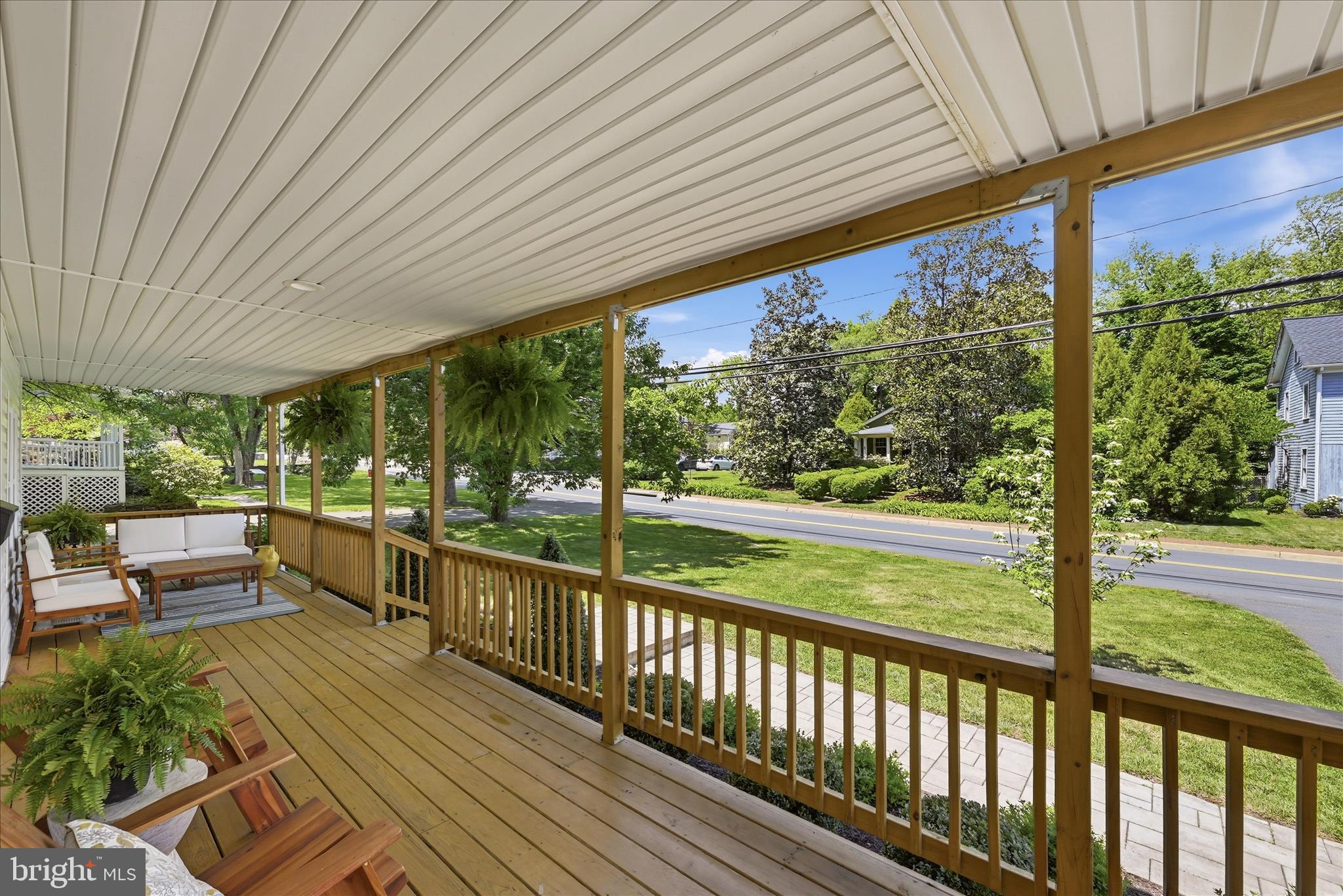 405 Edwards Ferry Road Northeast Leesburg, VA 20176 - Photo 46 of 95 Front Porch