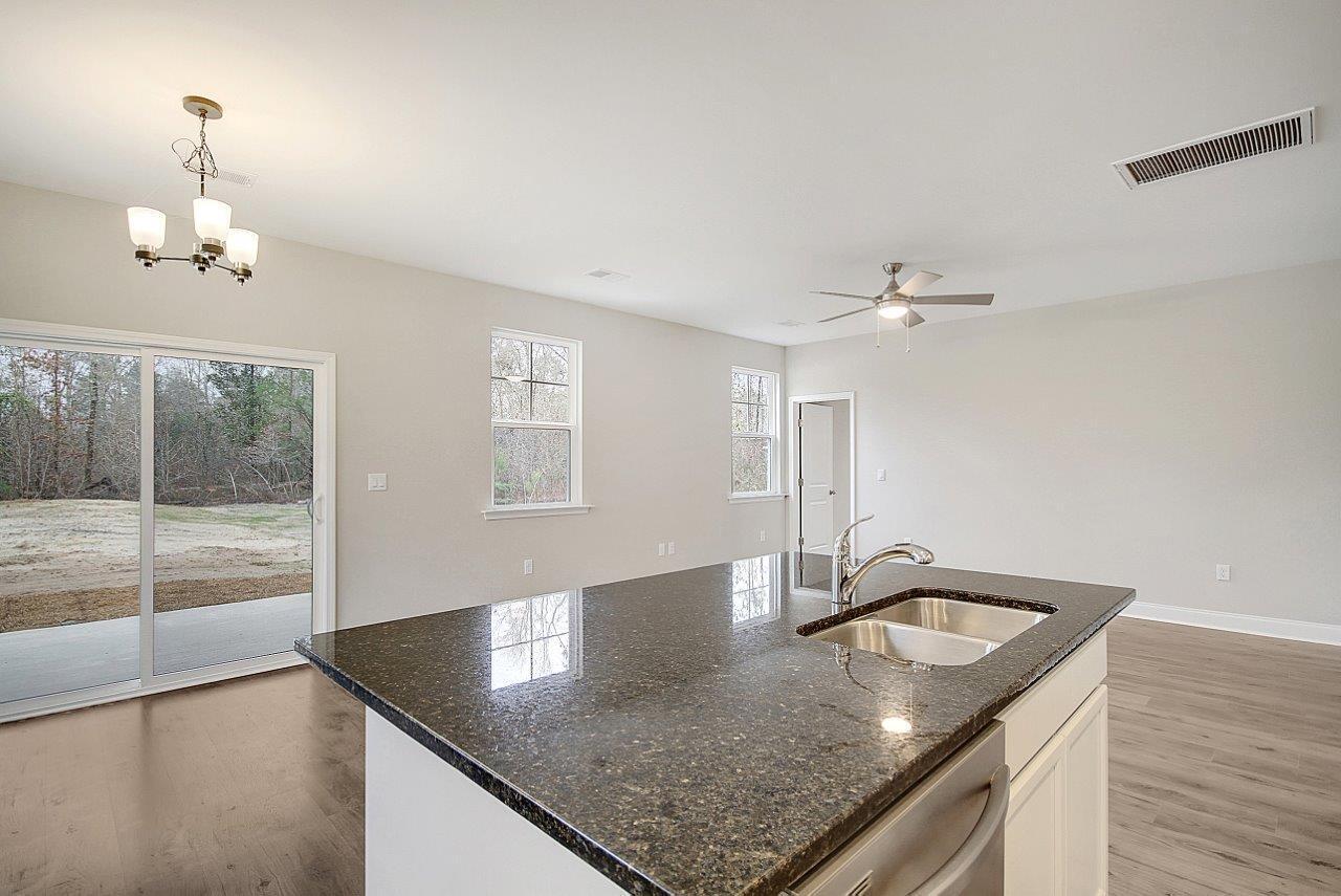 8924 Old State Road Holly Hill, SC 29059 - Photo 5 of 9 Jasper Kitchen