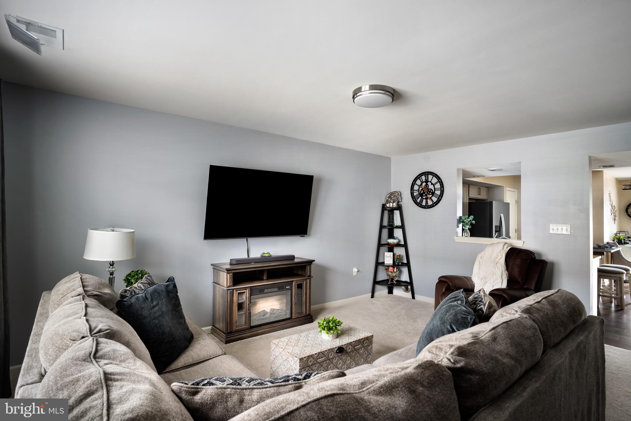 616 Thumper Drive Ranson, WV 25438 - Photo 4 of 25 Gallery Image 4