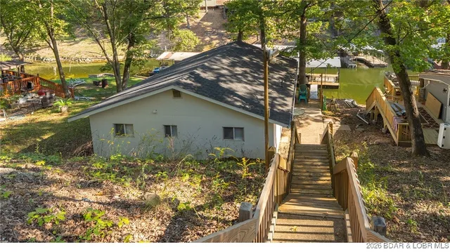 $245,000 | 31029 Jasper Drive, Rocky Mount, MO 65072