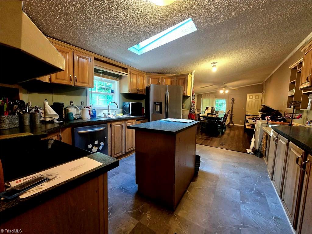 9661 Hampton Road Lexington, NC 27295 - Photo 7 of 28 Gallery Image 7
