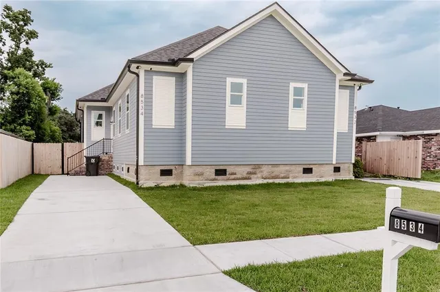$419,000 | 8532 Regiment Drive, Chalmette, LA 70043