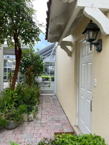 a view of a pathway of a house