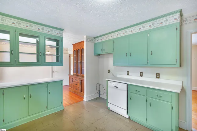 $250,000 | 2156 Gentry Memorial Highway, Pickens, SC 29671