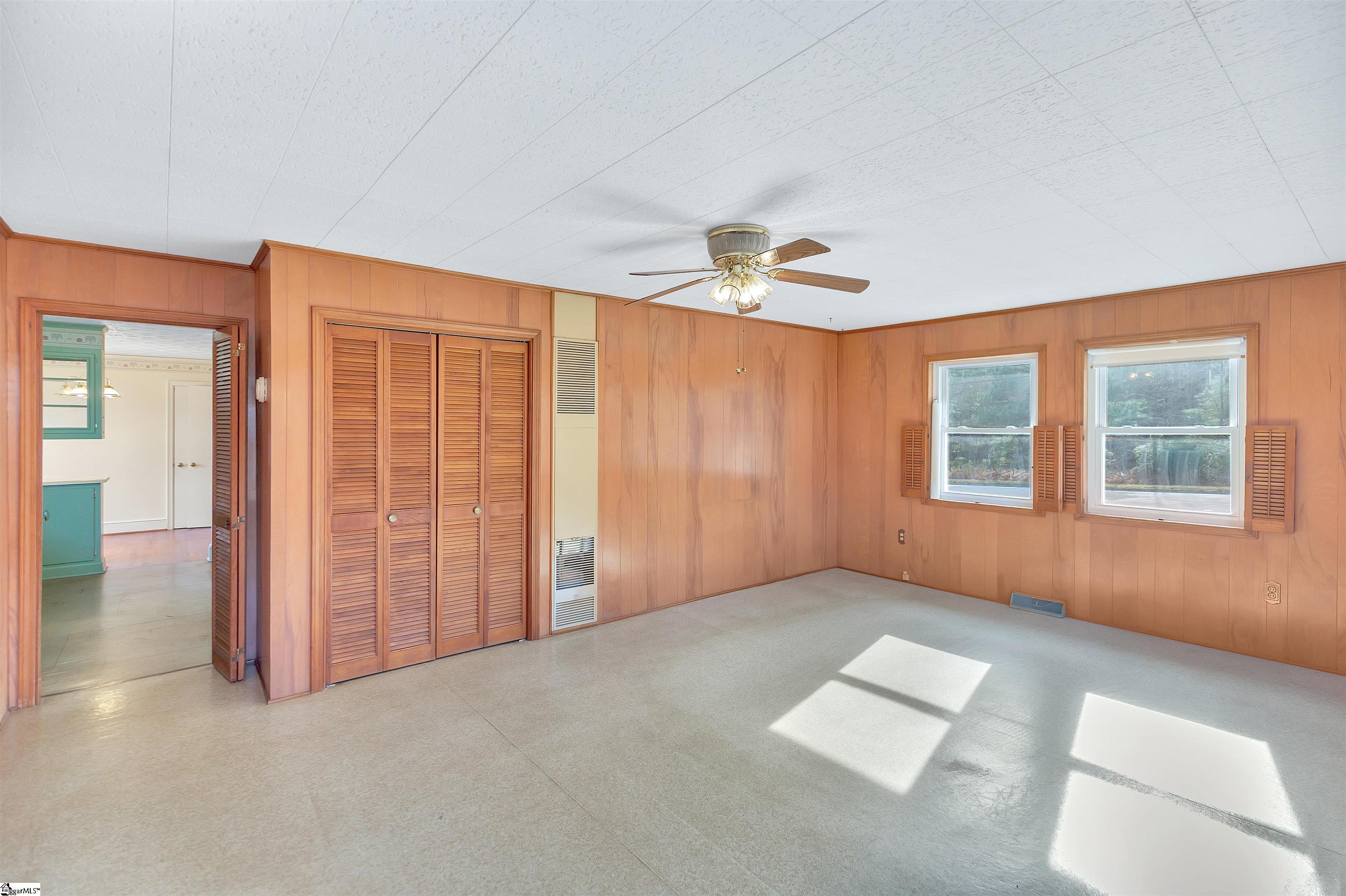 2156 Gentry Memorial Highway Pickens, SC 29671 - Photo 15 of 38