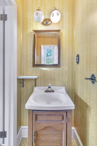 $250,000 | 2156 Gentry Memorial Highway, Pickens, SC 29671