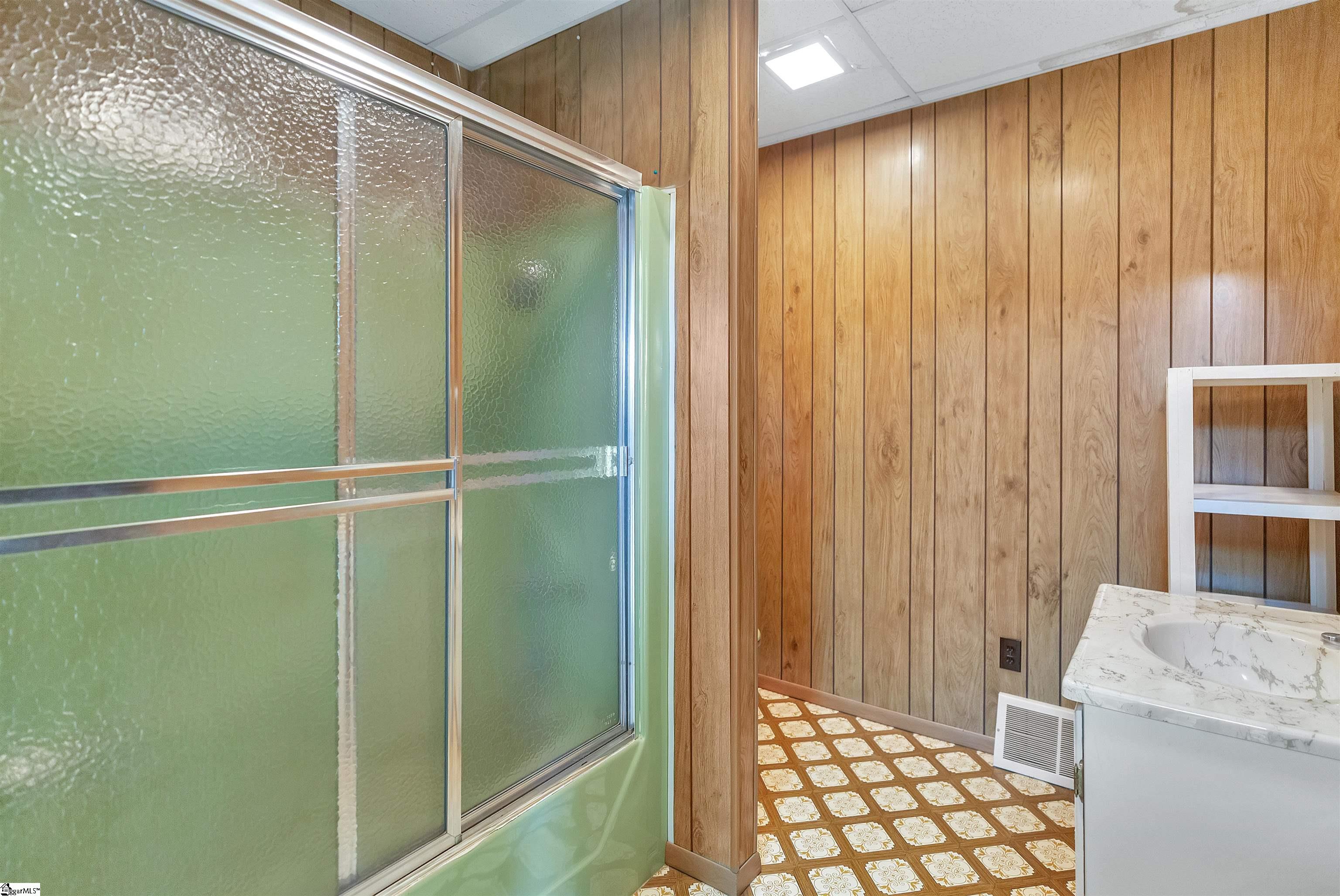 2156 Gentry Memorial Highway Pickens, SC 29671 - Photo 34 of 38