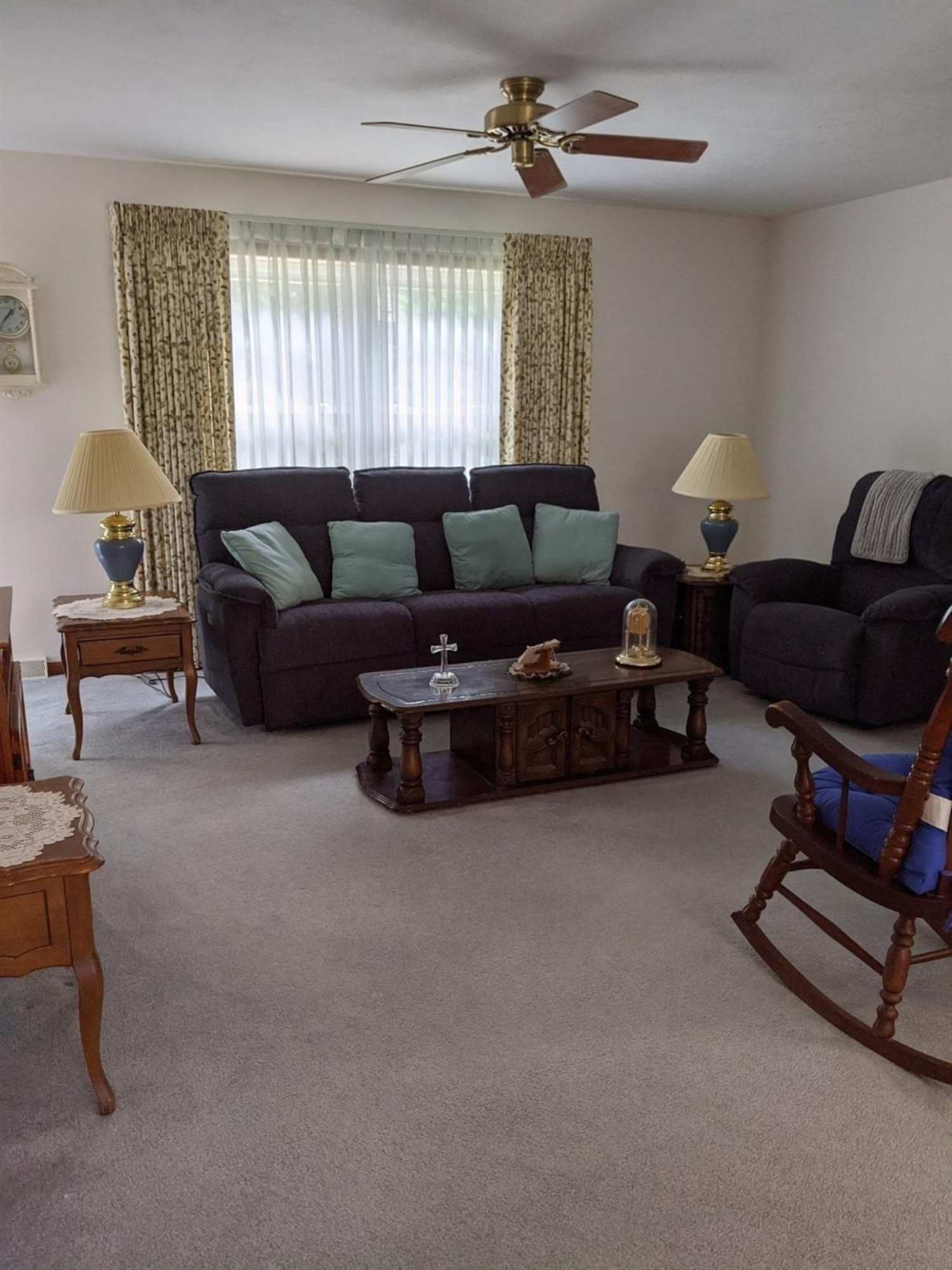 21396 Waterloo Road Chelsea, MI 48118 - Photo 4 of 23 Living Room