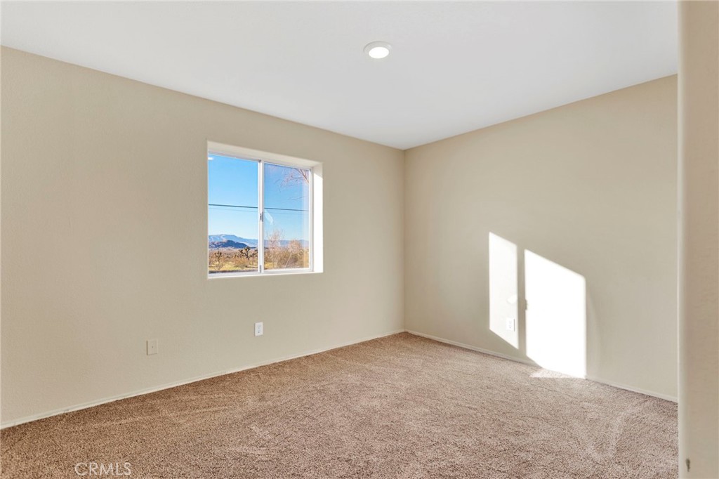 24726 Cahuilla Road Apple Valley, CA 92307 - Photo 23 of 41