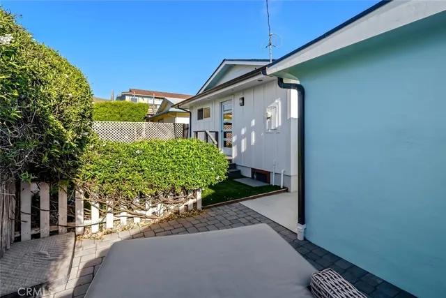 $1,700,000 | 29 11th Street, Cayucos, CA 93430