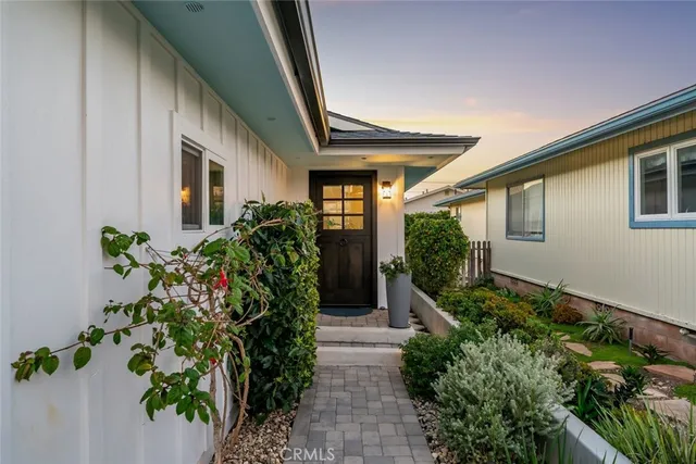 $1,700,000 | 29 11th Street, Cayucos, CA 93430