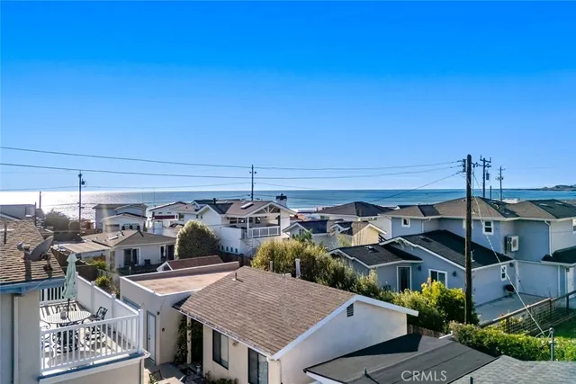 $1,700,000 | 29 11th Street, Cayucos, CA 93430