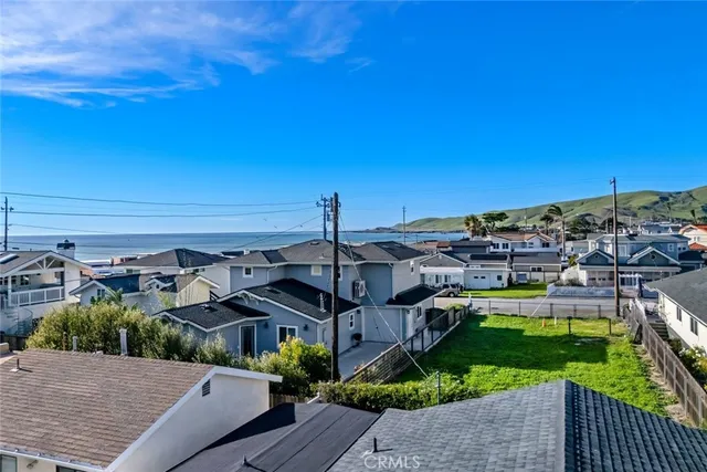 $1,700,000 | 29 11th Street, Cayucos, CA 93430