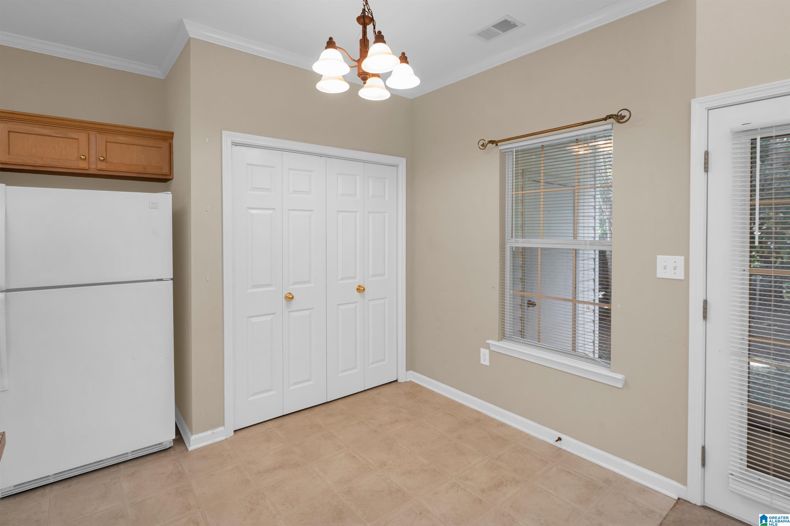 136 Canyon Trail Pelham, AL 35124 - Photo 13 of 36