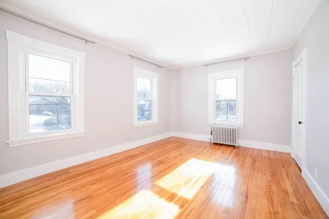 $499,000 | 11 Holden Street, Worcester, MA 01605