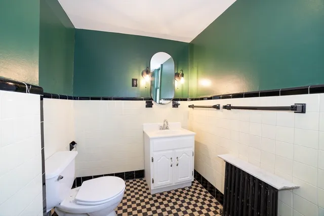 $499,000 | 11 Holden Street, Worcester, MA 01605