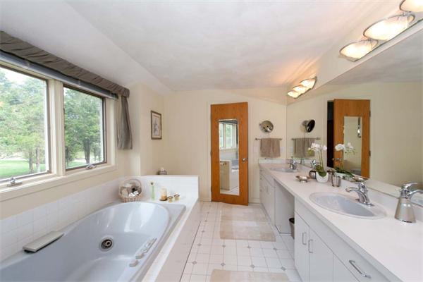 20 Thoreau Road Canton, MA 02021 - Photo 18 of 30 Gallery Image 18