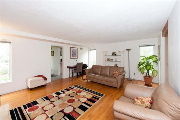 20 Thoreau Road Canton, MA 02021 - Photo 9 of 30 Gallery Image 9