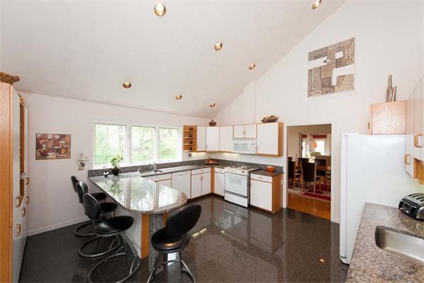 20 Thoreau Road Canton, MA 02021 - Photo 10 of 30 Gallery Image 10