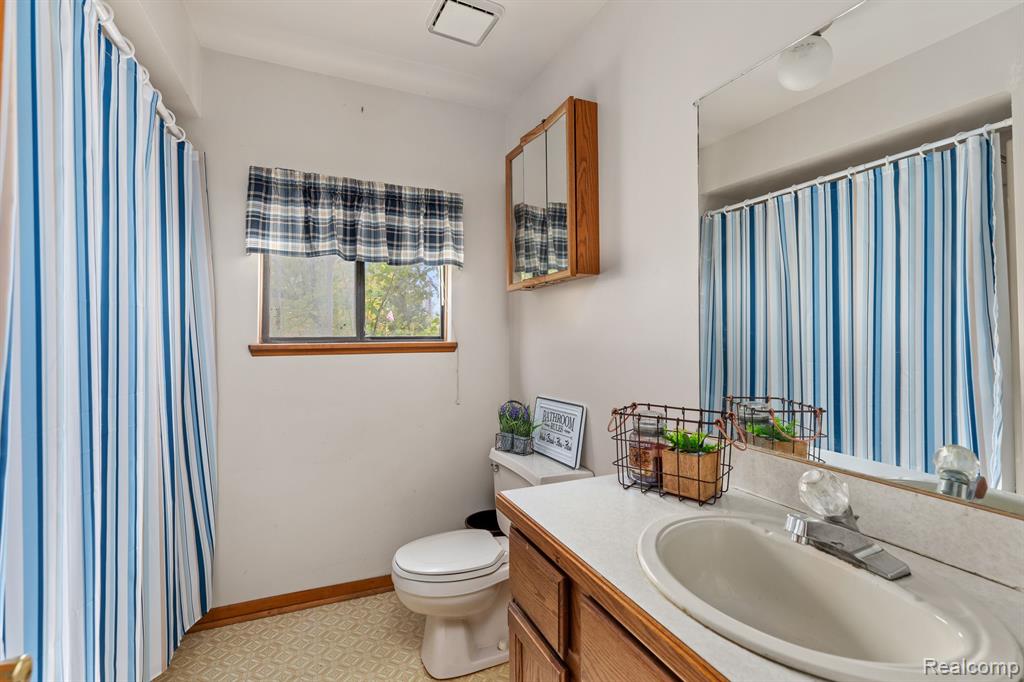 5550 Atlas Road Grand Blanc, MI 48439 - Photo 14 of 28