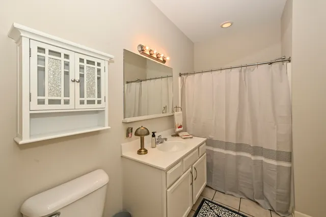 $235,500 | 6995 South Riverwood Boulevard, Unit 210, Franklin, WI 53132