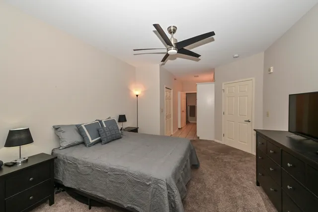 $235,500 | 6995 South Riverwood Boulevard, Unit 210, Franklin, WI 53132