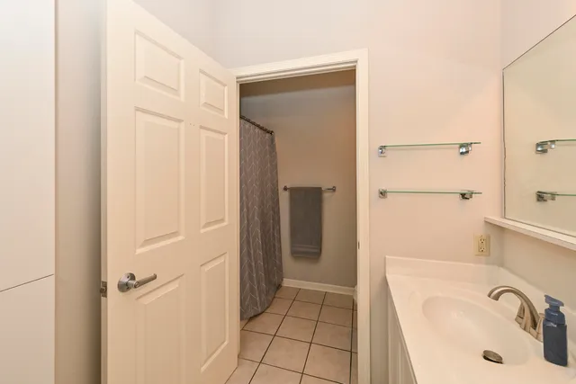 $235,500 | 6995 South Riverwood Boulevard, Unit 210, Franklin, WI 53132