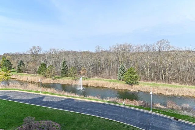 $235,500 | 6995 South Riverwood Boulevard, Unit 210, Franklin, WI 53132