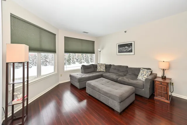 $235,500 | 6995 South Riverwood Boulevard, Unit 210, Franklin, WI 53132