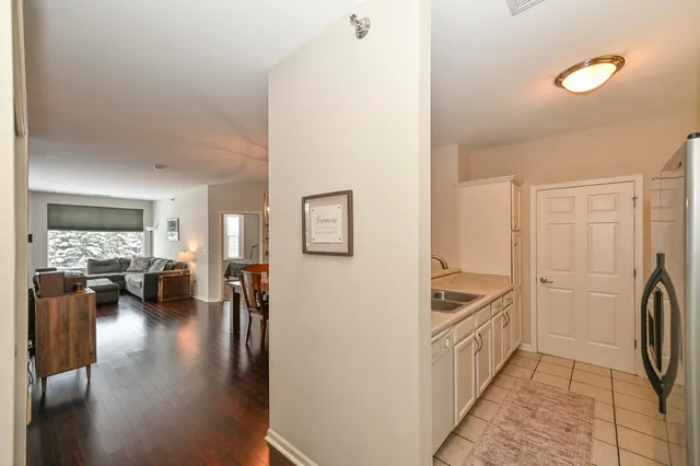 $235,500 | 6995 South Riverwood Boulevard, Unit 210, Franklin, WI 53132