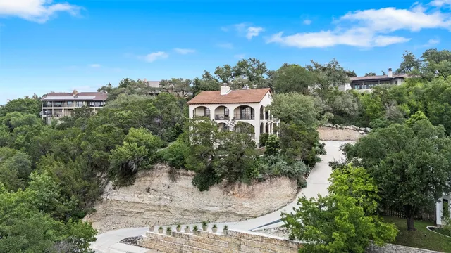 $1,749,000 | 6203 Ledge Mountain Drive, Austin, TX 78731