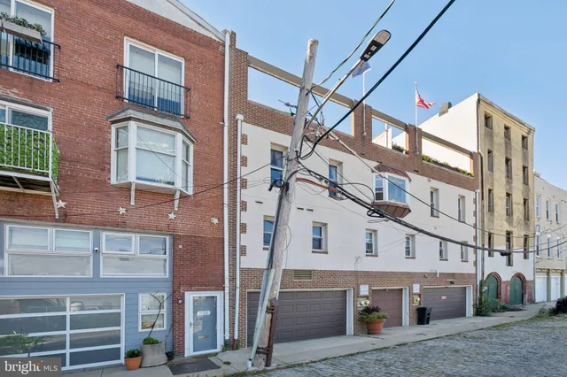 a view of a large white building