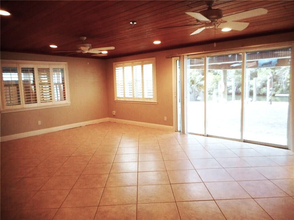 1903 Robalo Drive Vero Beach, FL 32960 - Photo 5 of 37 5