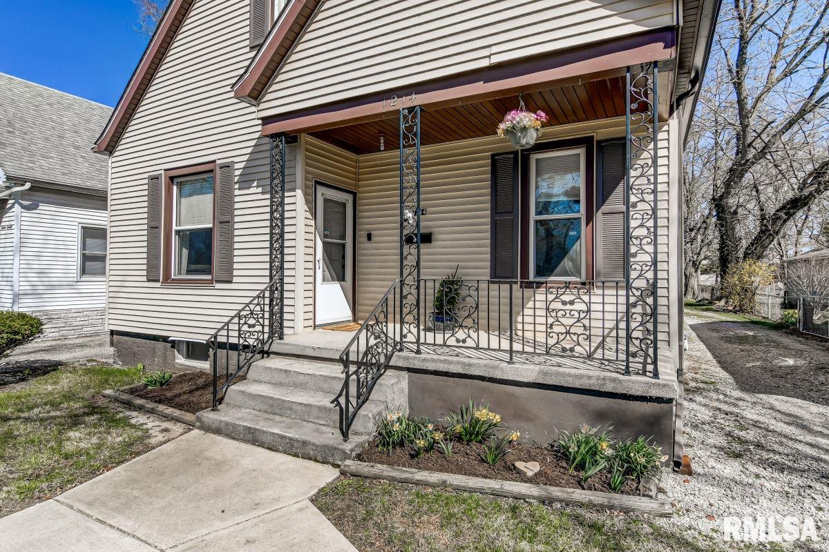 1214 North Bond Street Springfield, IL 62702 - Photo 1 of 30 Gallery Image 1
