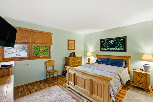 $379,900 | 1688 President Street, Glendale Heights, IL 60139