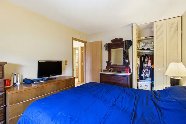 $379,900 | 1688 President Street, Glendale Heights, IL 60139