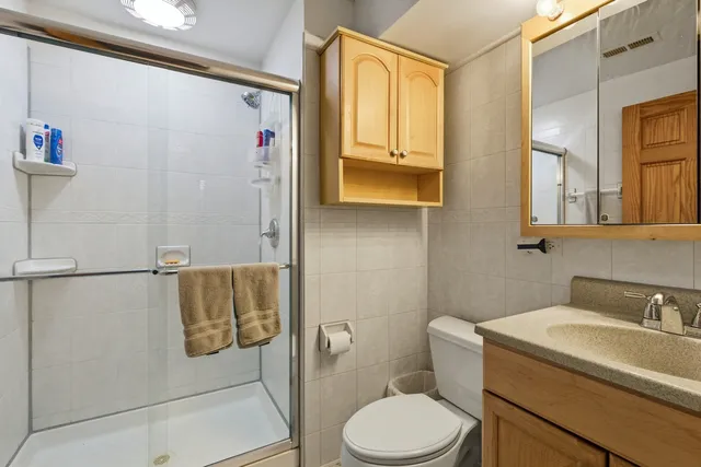 $379,900 | 1688 President Street, Glendale Heights, IL 60139