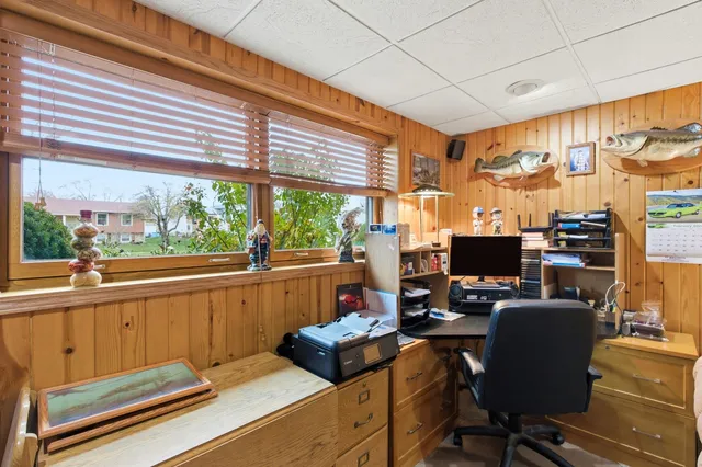 $379,900 | 1688 President Street, Glendale Heights, IL 60139