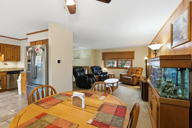 $379,900 | 1688 President Street, Glendale Heights, IL 60139