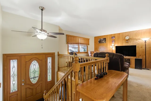 $379,900 | 1688 President Street, Glendale Heights, IL 60139