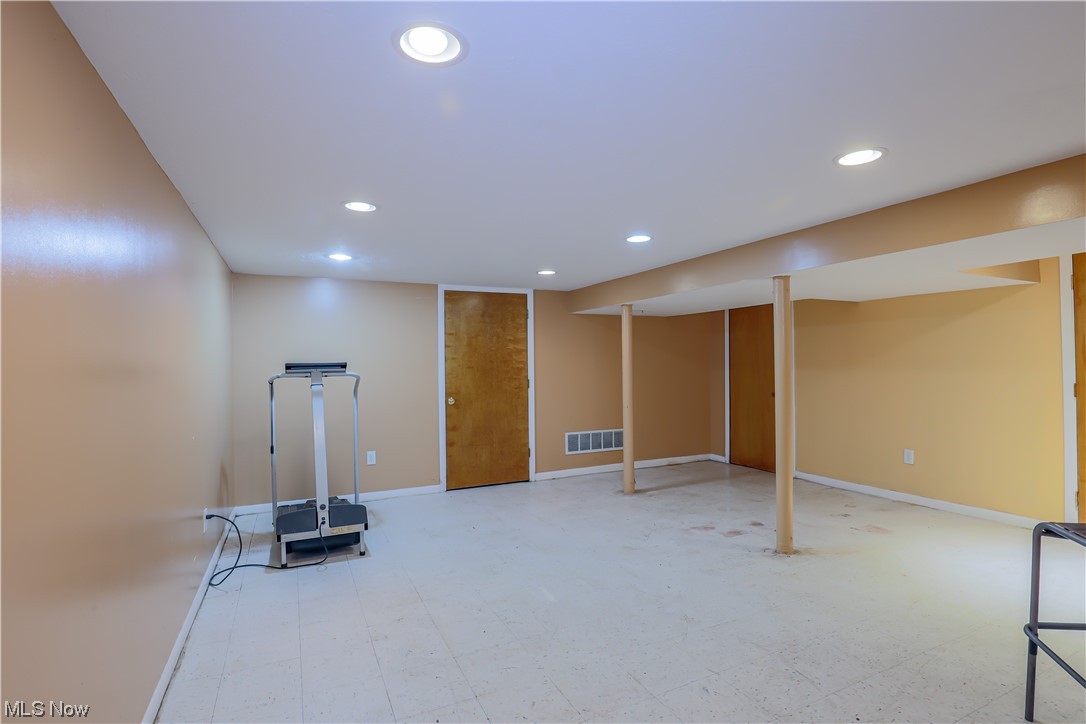 3018 Albion Road Cleveland, OH 44120 - Photo 27 of 30 Basement