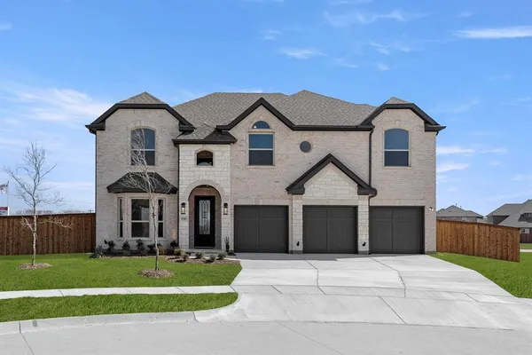 $721,690 | 9705 Merlos Drive, Forney, TX 75126