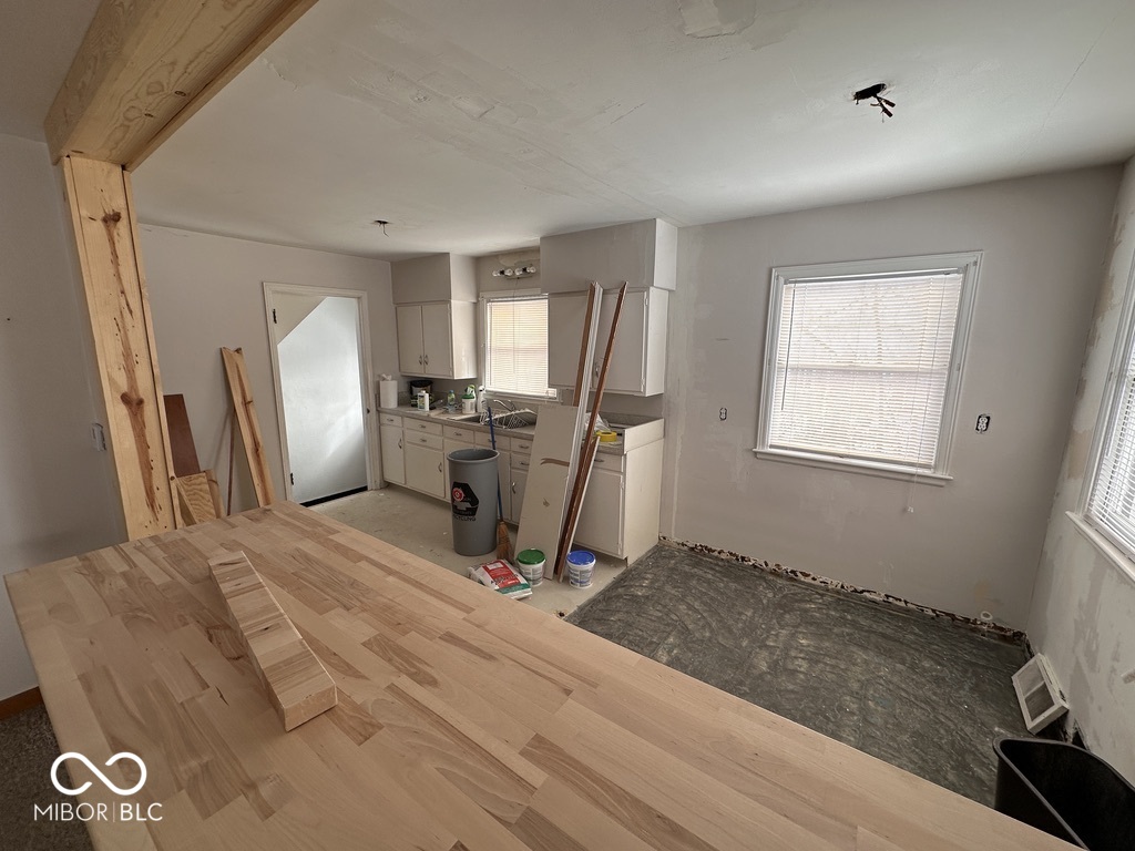 604 Walnut Street Anderson, IN 46012 - Photo 5 of 13 Gallery Image 5