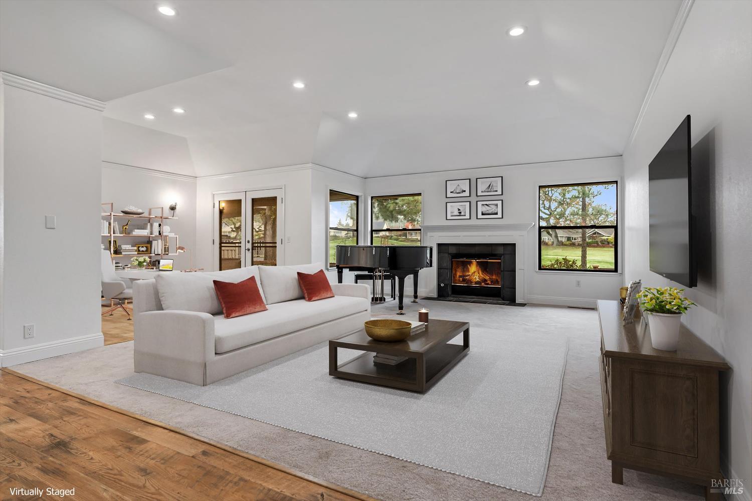 326 Singing Brook Circle Santa Rosa, CA 95409 - Photo 5 of 38