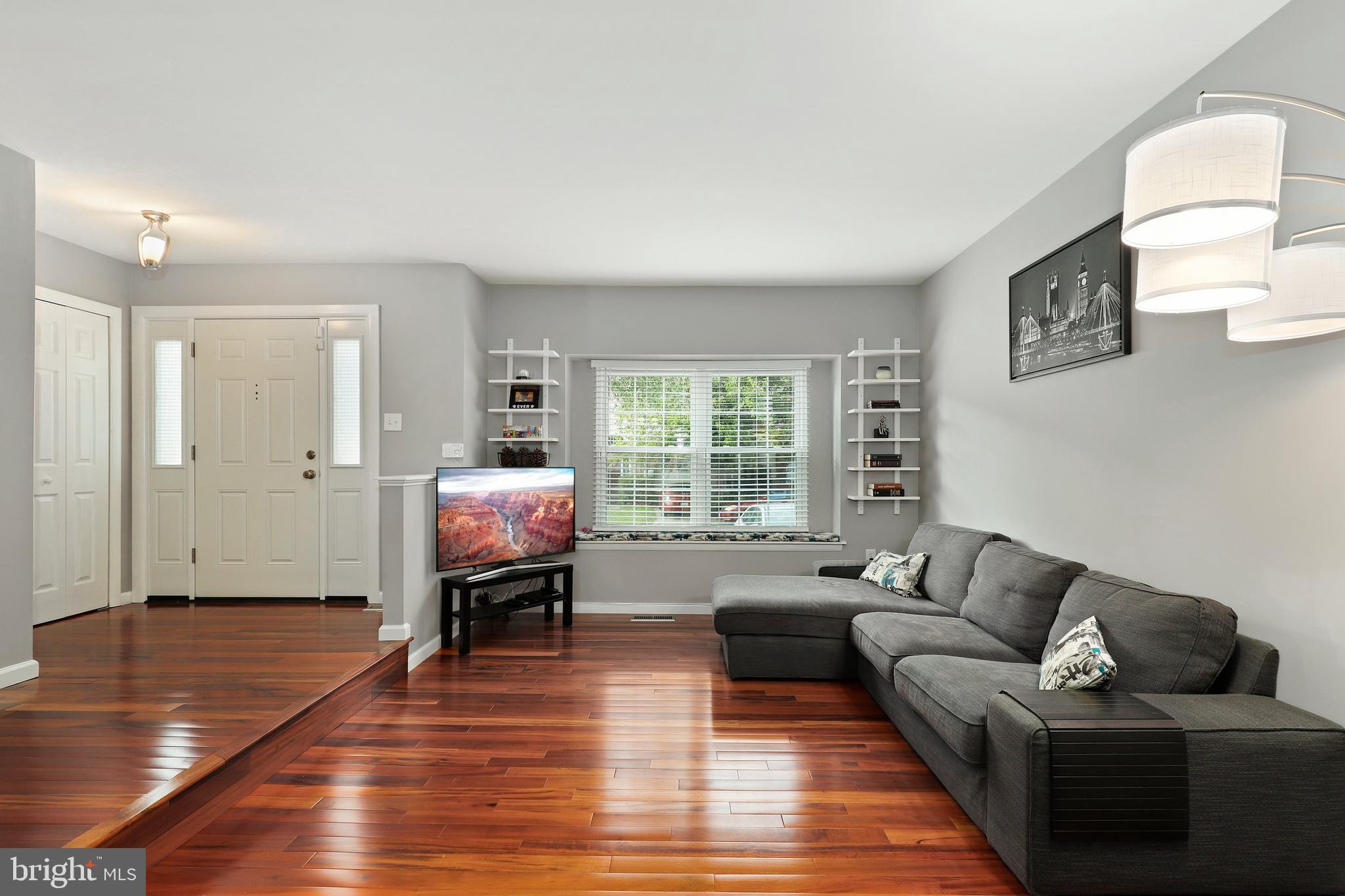 18419 Hallmark Court Gaithersburg, MD 20879 - Photo 3 of 50