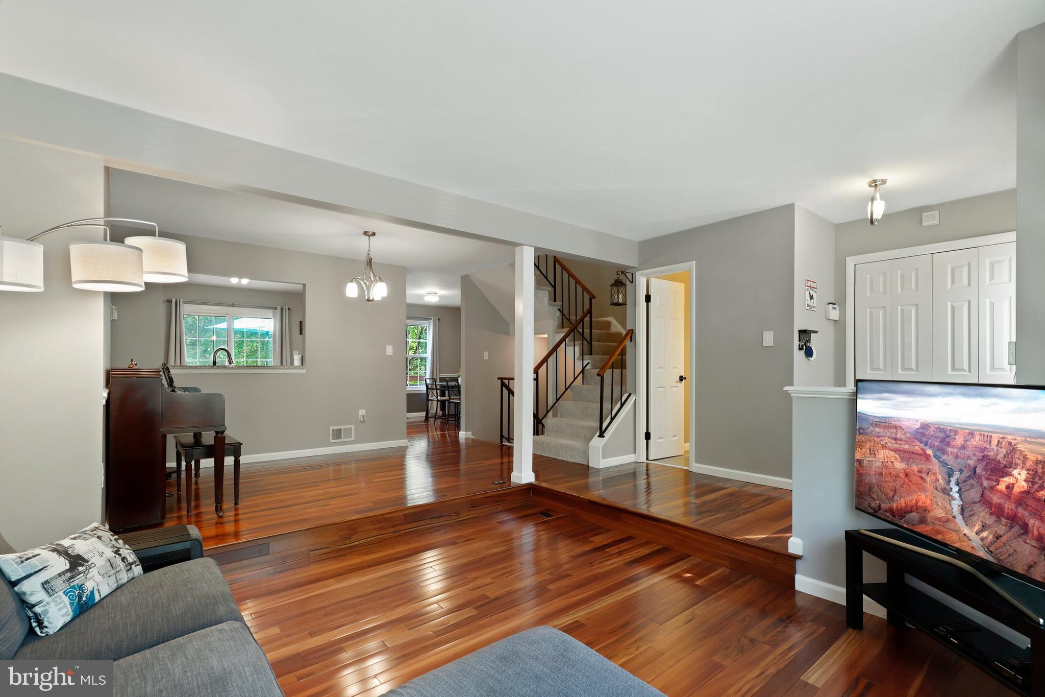 18419 Hallmark Court Gaithersburg, MD 20879 - Photo 8 of 50